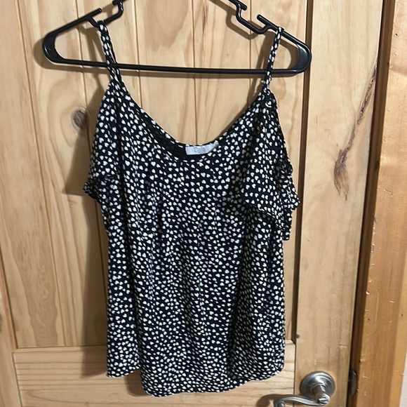 Dalia Stylish Black and White hearts Women's Top - Picture 1 of 5